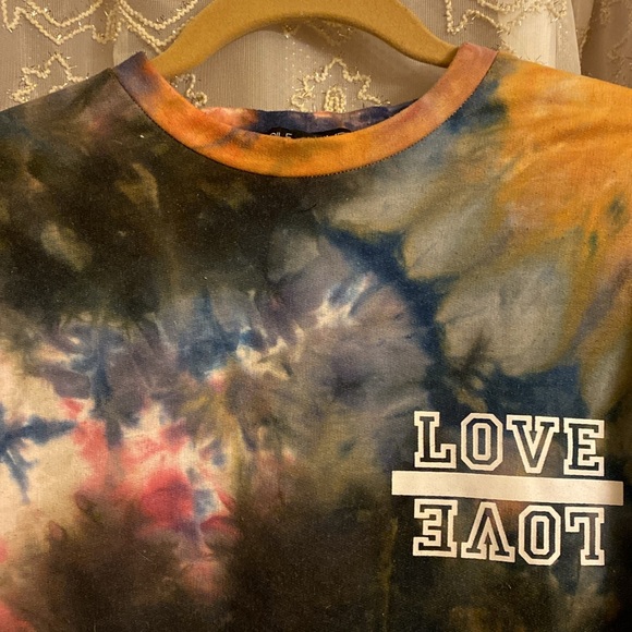 LOVE colorblock top - Picture 3 of 10